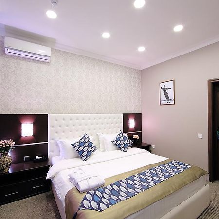 Premier Hotel ビシュケク エクステリア 写真