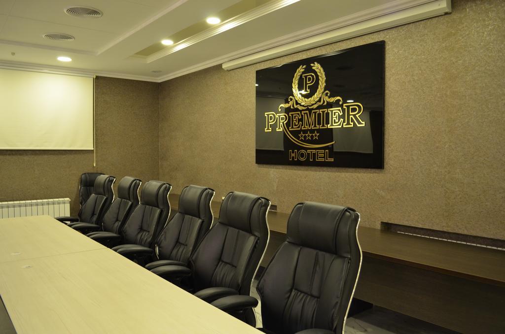 Premier Hotel ビシュケク エクステリア 写真